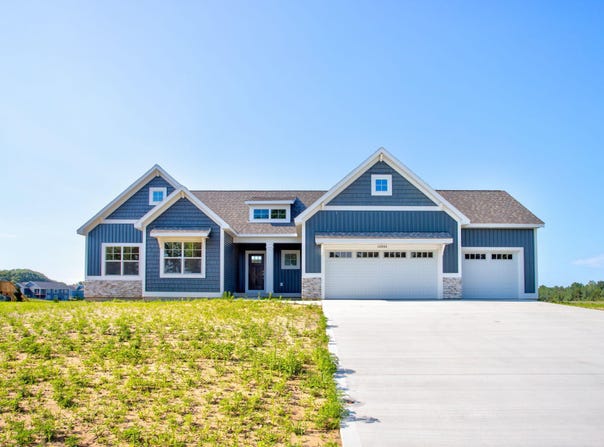 14984 Fillmore Street, West Olive, MI 49460