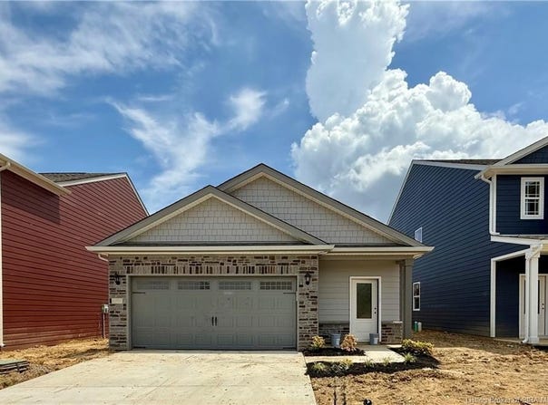 3027 Grace Marie Way, New Albany, IN 47150
