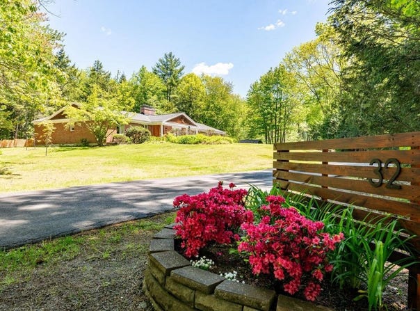 32 Four Rod Road, Rochester, NH 03867