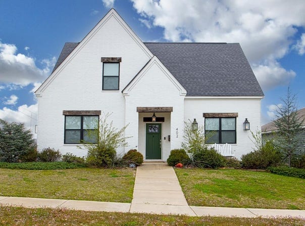 402 S Market Street, Benton, AR 72015