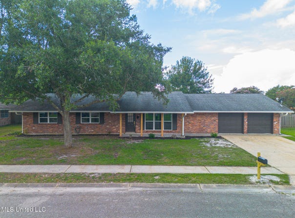 3 Briarwood Circle Circle, Long Beach, MS 39560