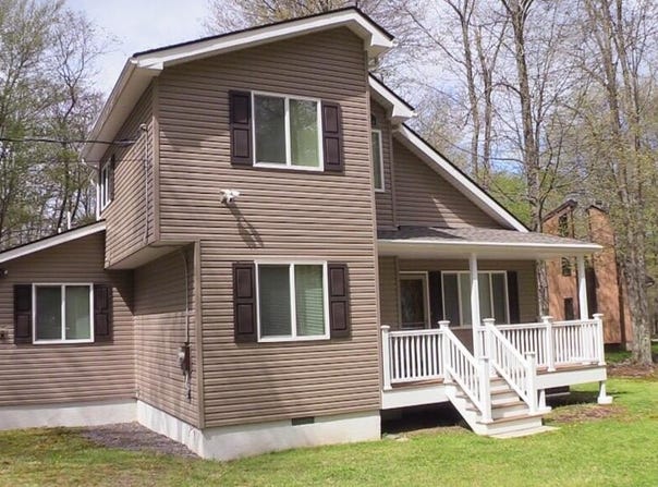 1086 Brantwood Road, Newfoundland, PA 18445