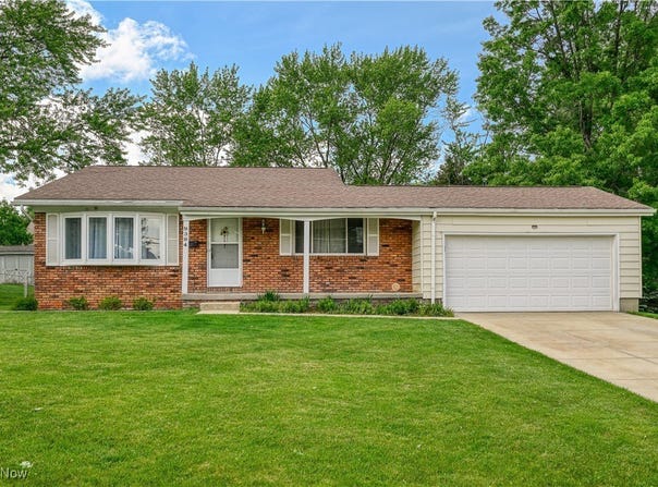 9394 Gettysburg Drive, Twinsburg, OH 44087