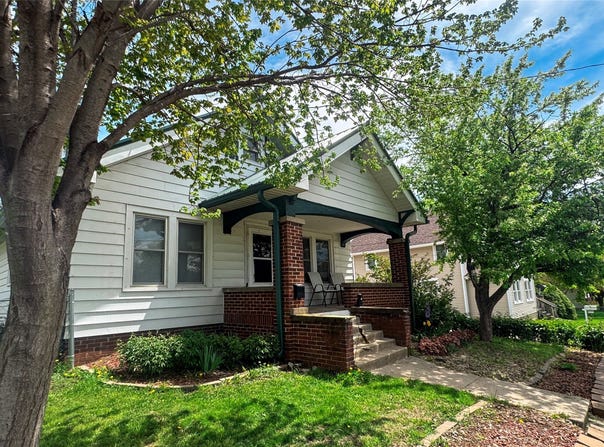 Newton, IA 50208
