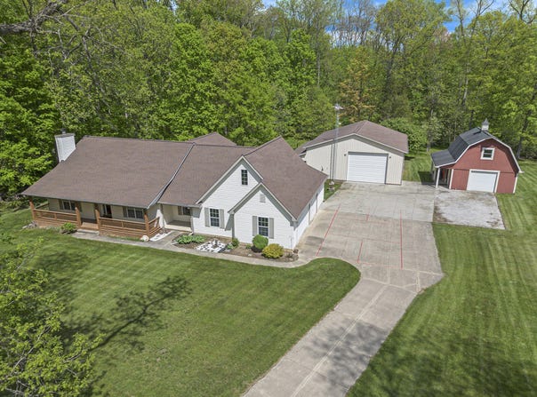 7607 Mt. Hope Road, Grass Lake, MI 49240