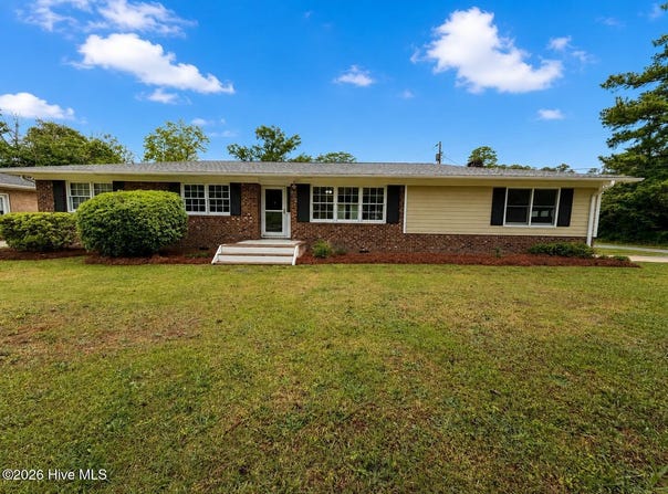 502 Clearbrook Drive, Wilmington, NC 28409