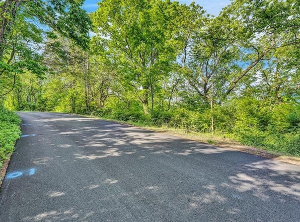 20th St NE, Roanoke, VA 24012