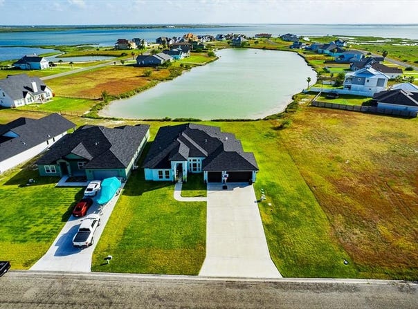 1118 Cape Velero, ROCKPORT, TX 78382