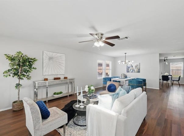 9005 Wagon Trail, Aubrey, TX 76227