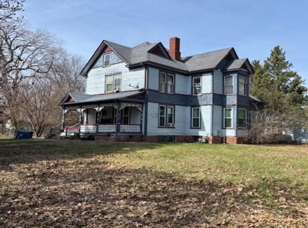 113 E CHARLES Street, Buffalo, IL 62515