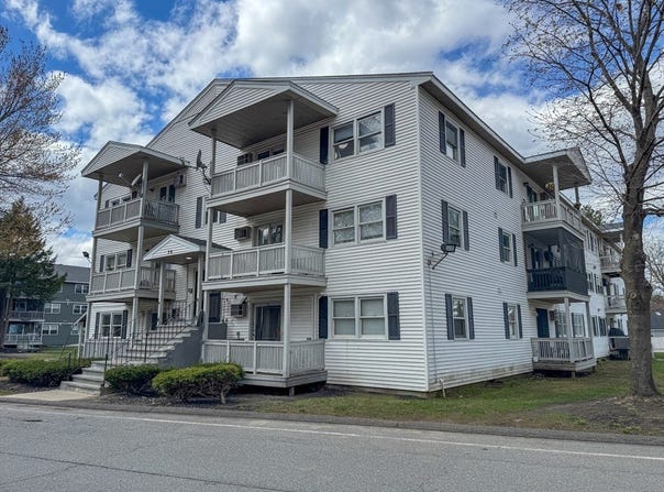 30 Abbey Rd, Leominster, MA 01453