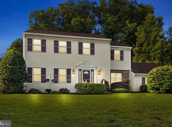 111 BRIARWOOD DRIVE, HOLLAND, PA 18966