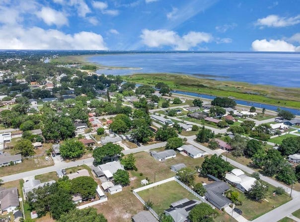 Delaware Avenue, St Cloud, FL 34769