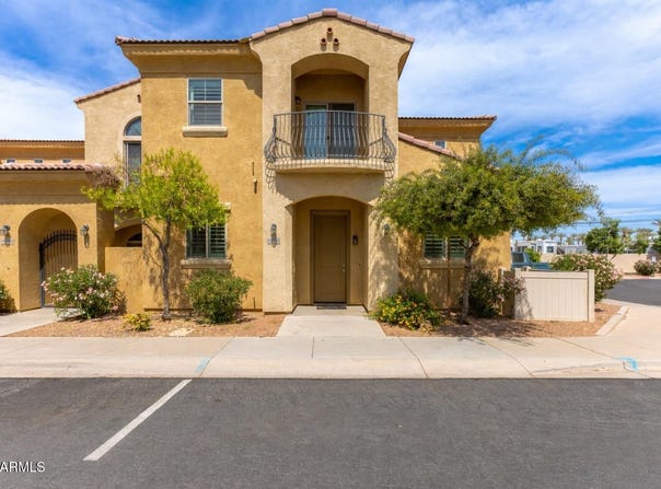 1367 S COUNTRY CLUB Drive, Mesa, AZ 85210