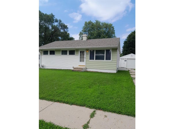 1208 Drexel, MACHESNEY PARK, IL 61115