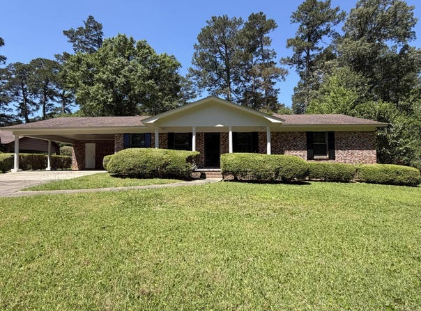3824 Harvard Ave., Laurel, MS 39440