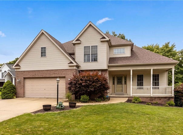 918 Gregory Ct, Cranberry Twp, PA 16066