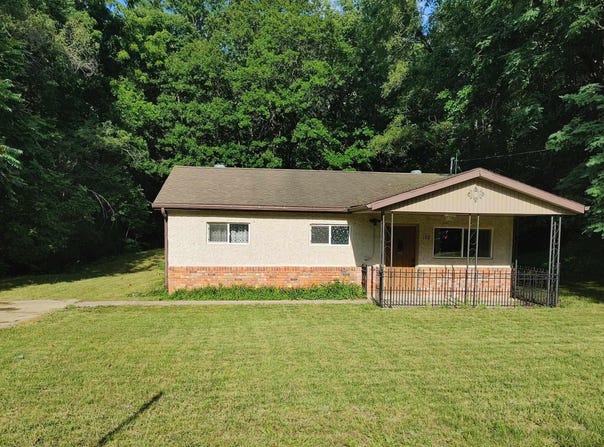 132 N MCARTHUR Drive, North Pekin, IL 61554