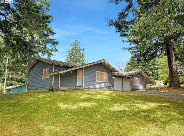 17144 PARKVIEW DR, Brookings, OR 97415