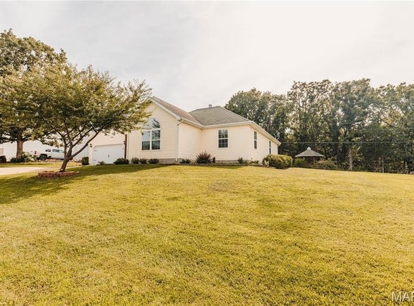 514 Andrews Avenue, Dixon, MO 65459