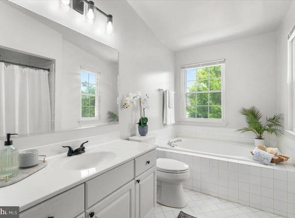 2628 N EVERLY DRIVE, FREDERICK, MD 21701