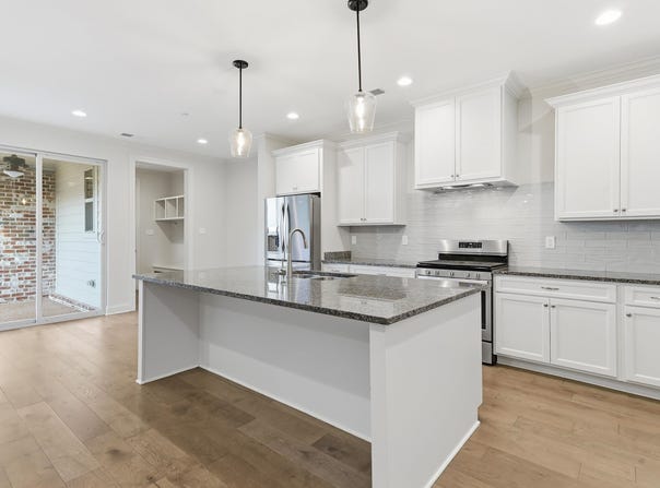897 UFTON Aly, Collierville, TN 38017
