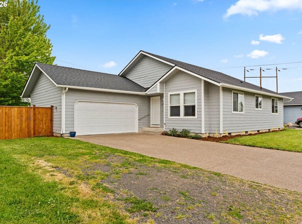 1107 ECHO HOLLOW Rd, Eugene, OR 97402