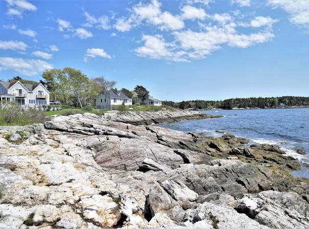 65 Shell Road, Phippsburg, ME 04562