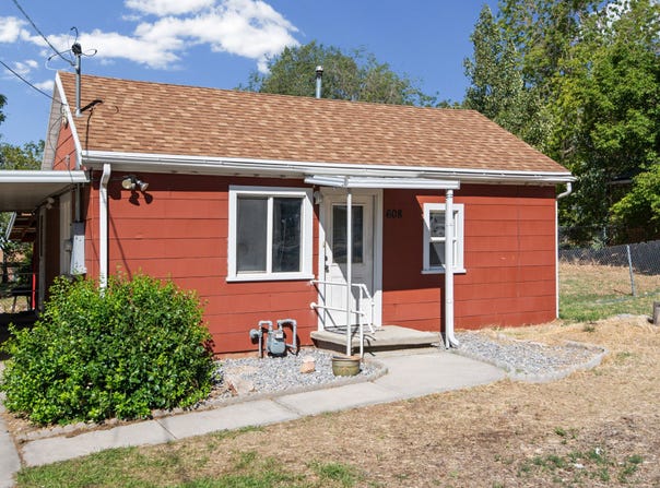 608 S 1000 E, Clearfield, UT 84015