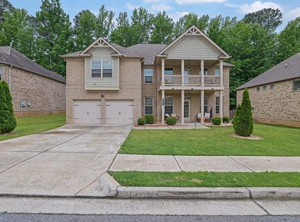 412 Live Oak Pass, Loganville, GA 30052