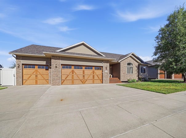 6436 Dunsmore Road, Rapid City, SD 57702