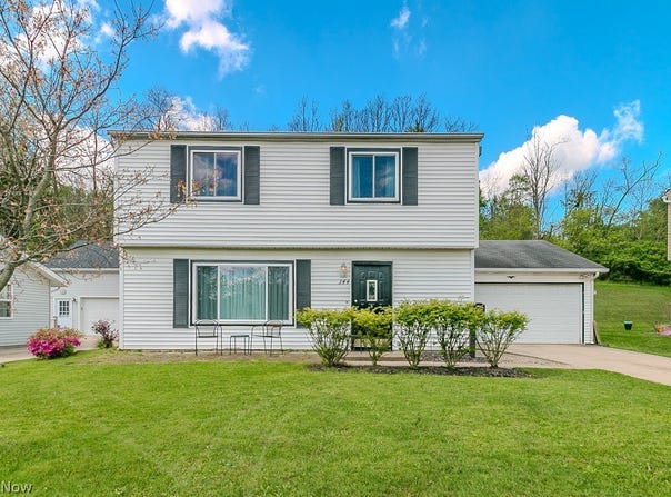 344 Karen Drive, Chardon, OH 44024