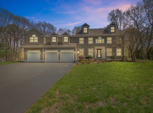 10 Fatima Dr, Ashland, MA 01721