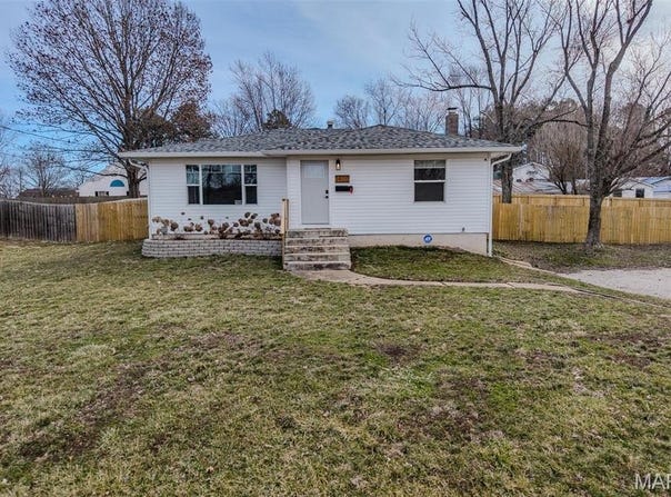1400 S Jackson Street, Salem, MO 65560