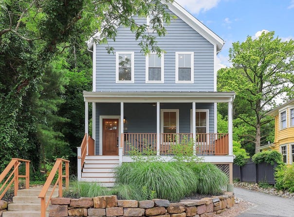 18 HART AVENUE, HOPEWELL, NJ 08525