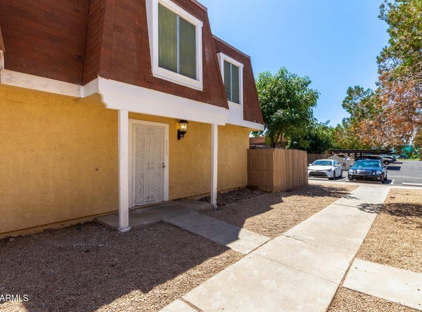 3350 W Las Palmaritas Drive, Phoenix, AZ 85051