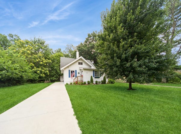 1249 43rd Street, Des Moines, IA 50311
