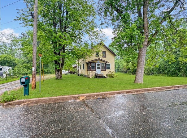 711 Cleveland Avenue W, Ladysmith, WI 54848