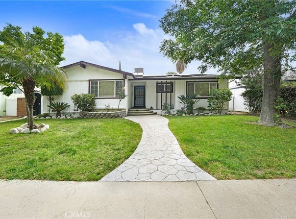6660 Woodlake Avenue, West Hills, CA 91307