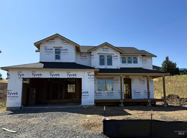2463 E 3rd Street, Moscow, ID 83843
