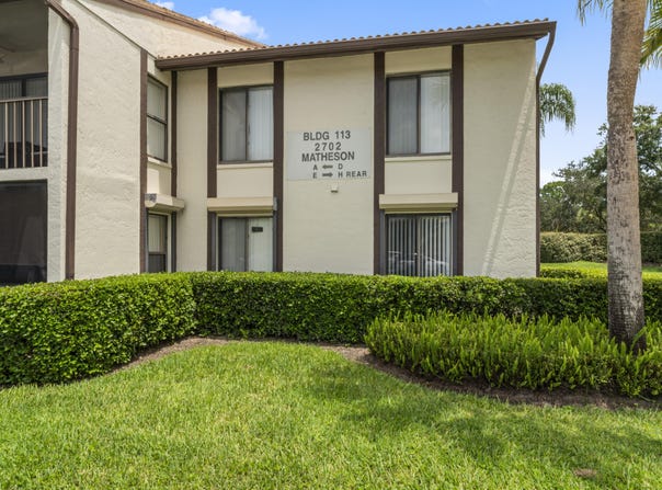 2702 SW Matheson Avenue, Palm City, FL 34990