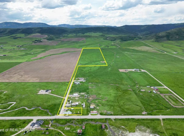 2360 HWY 238, Auburn, WY 83111