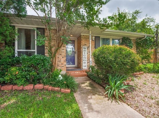 808 Katherine Court, Cedar Hill, TX 75104