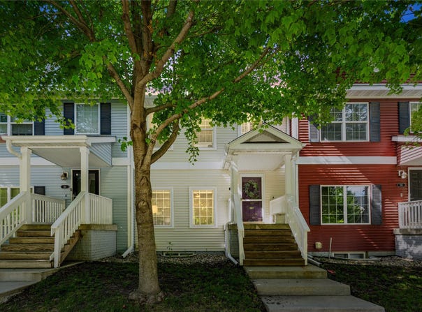 263 SE Booth Avenue, Waukee, IA 50266