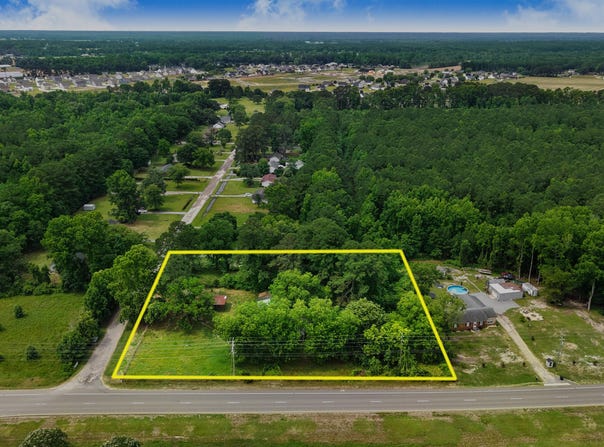 6272 Us-70, La Grange, NC 28551