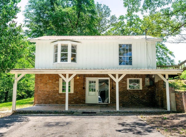 522 Southgate Rd., Hattiesburg, MS 39401