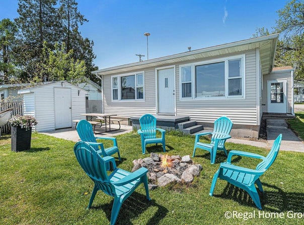 271 Pine Drive, Greenville, MI 48838