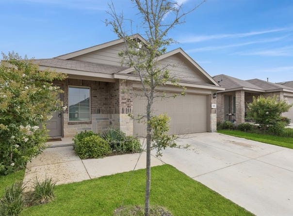 140 Running River Drive, Boyd, TX 76023