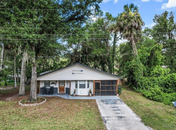 4080 N Eagle Nest Point, Crystal River, FL 34428