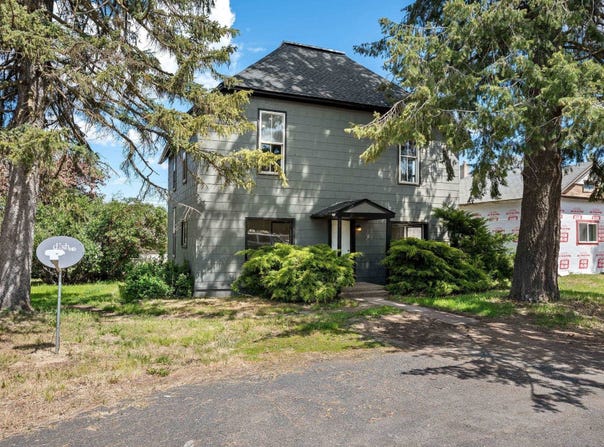 1116 Park St, Davenport, WA 99122